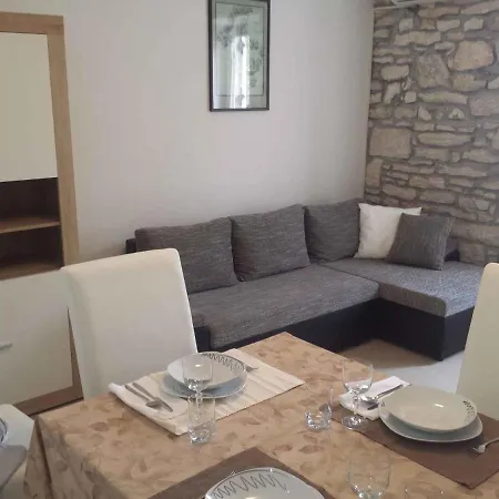 Apartment In Banjole/istrien 34141